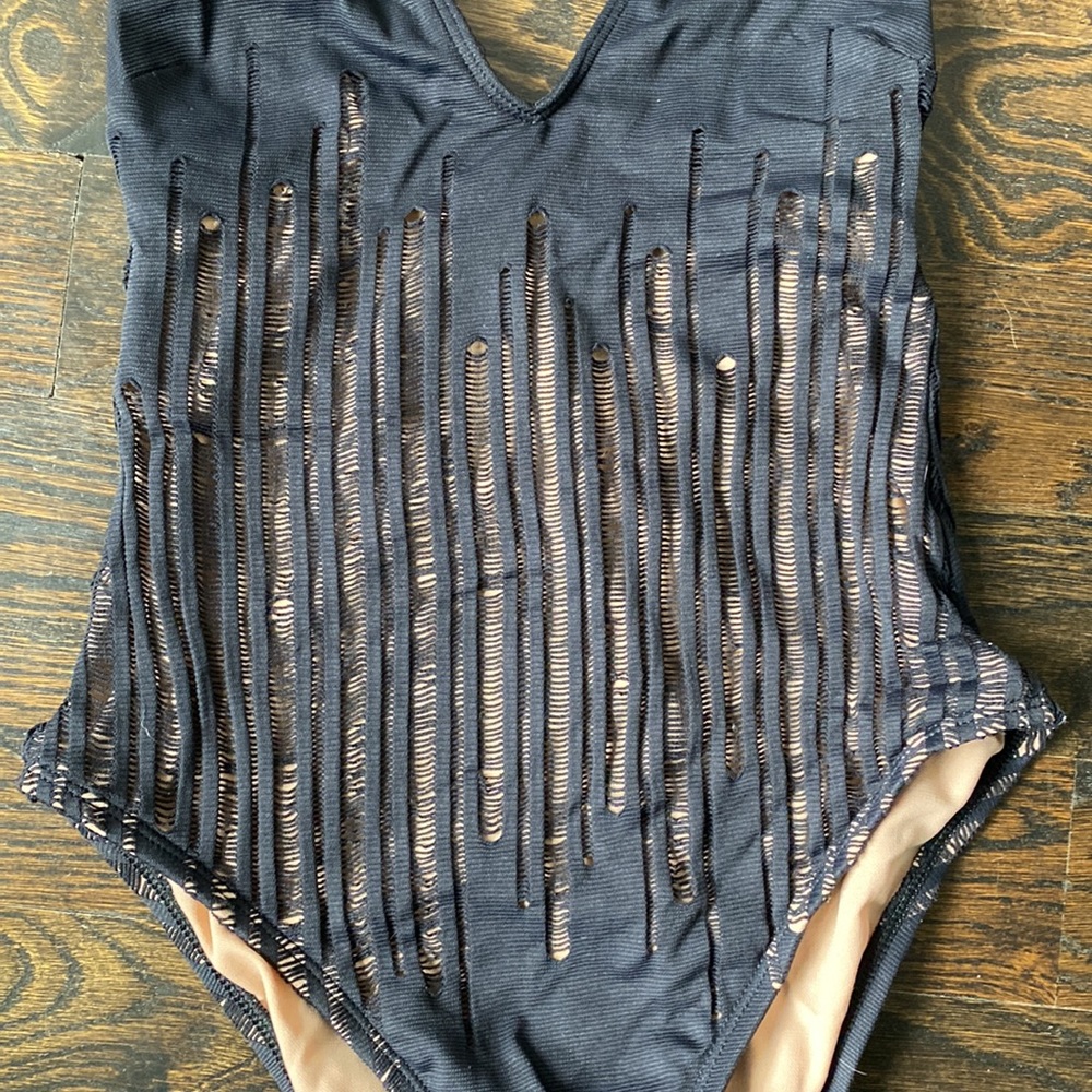 Super rare and unique “Run For It” Plunge Kenneth Cole swim piece EUC - Picture 8 of 14